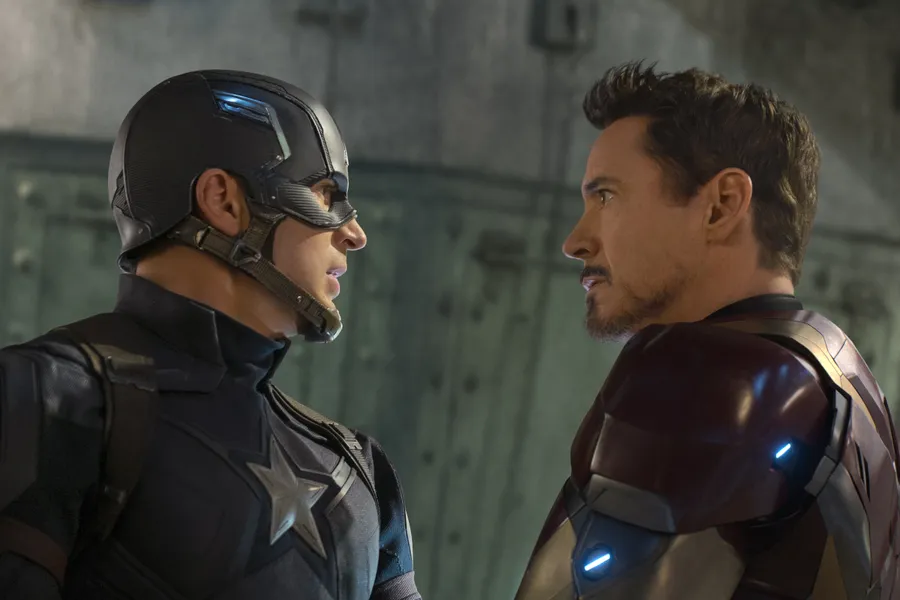 Vingadores: Doutor Destino vai refletir tensões de Guerra Civil, dizem diretores