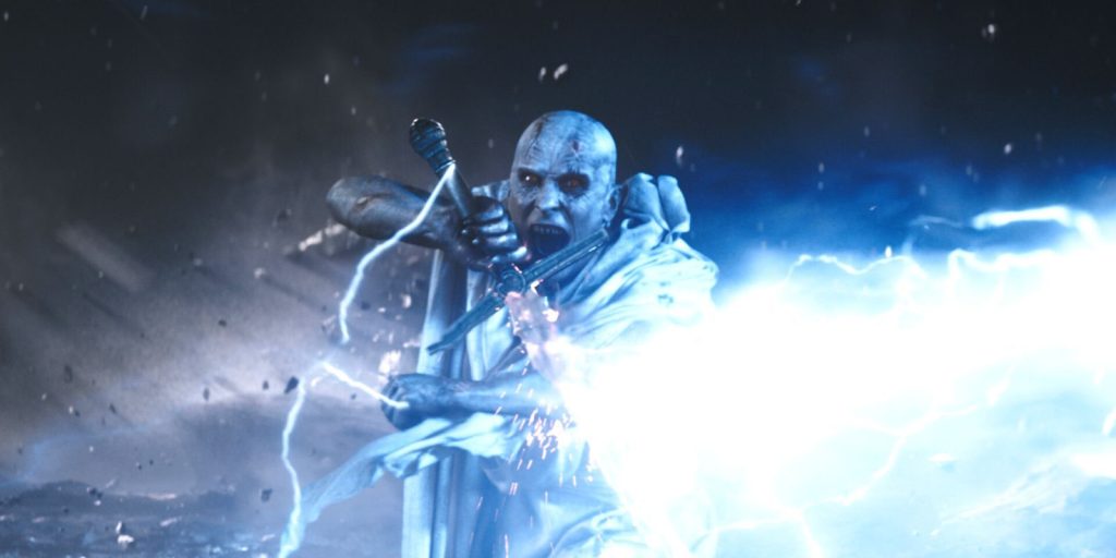 Gorr empunha a Necroespada em Thor Amor e Trovão