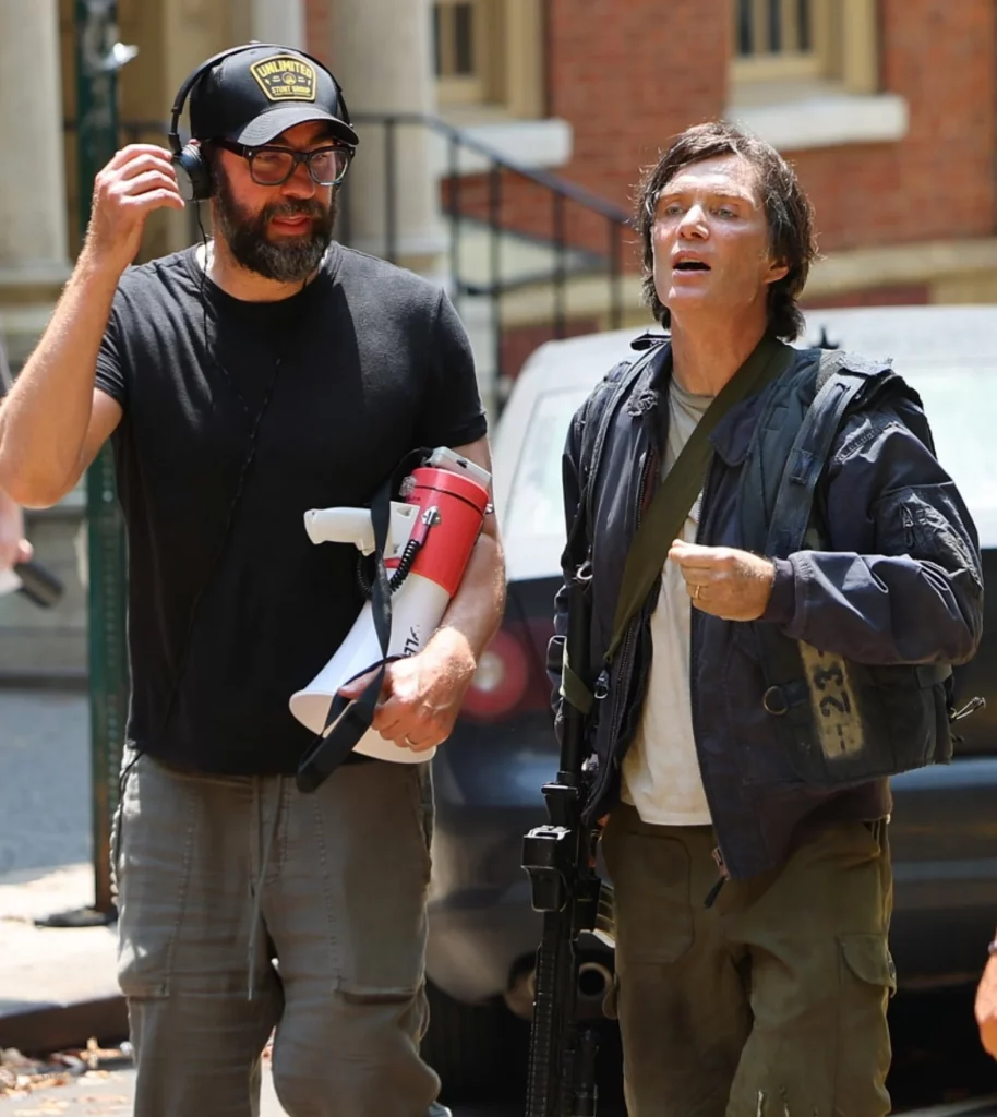 Cillian Murphy em cena de Um Lugar Silencioso 3 em Nova York - Reprodução Just Jared