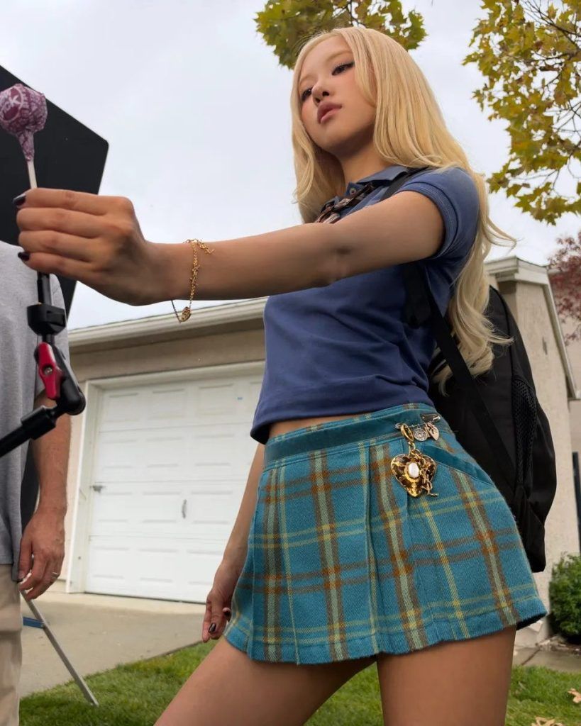 Clipe de New Trick, de Rosé