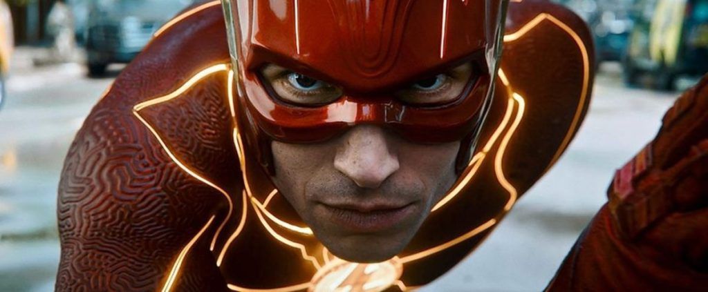 Roteiristas revelam versão descartada de The Flash em que Bruce Wayne nunca virava Batman
